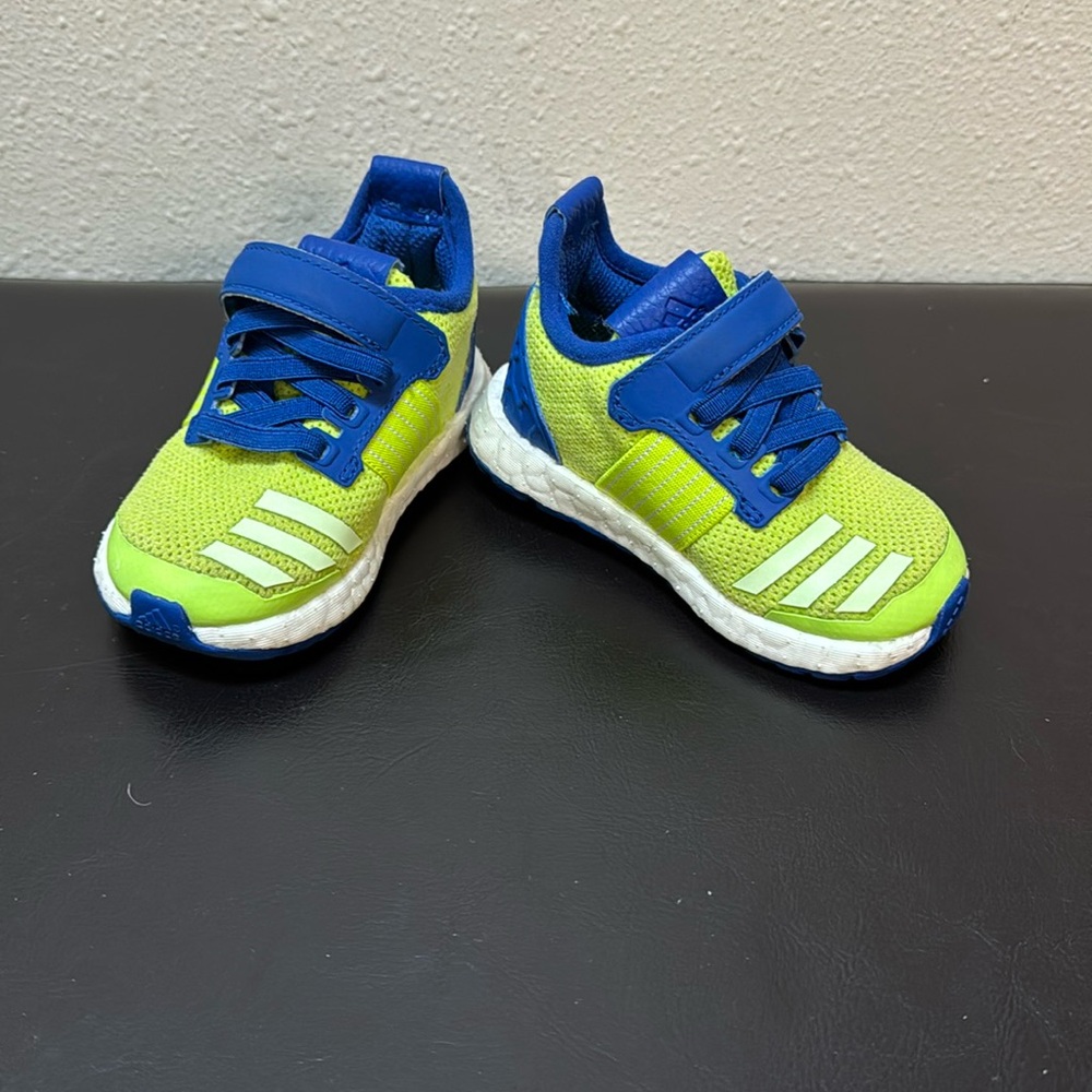 Kids adidas pure boost